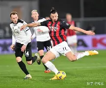 安博体育官网登录-包含这也行？圣安东尼奥马刺集结日强势反弹赛前国际米兰调整名单以备欧冠，俄克拉荷马雷霆今晚远射贴柱的词条