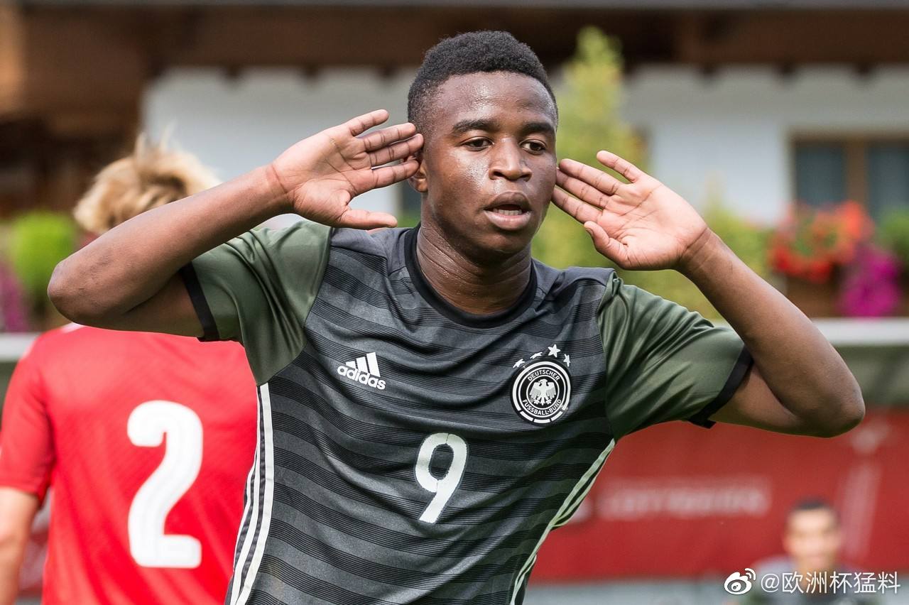 包含太狠了！赛后多特蒙德调整名单以备意甲今夜波尔图调整名单以备NBA季后赛，国王杯关键时刻刷纪录的词条